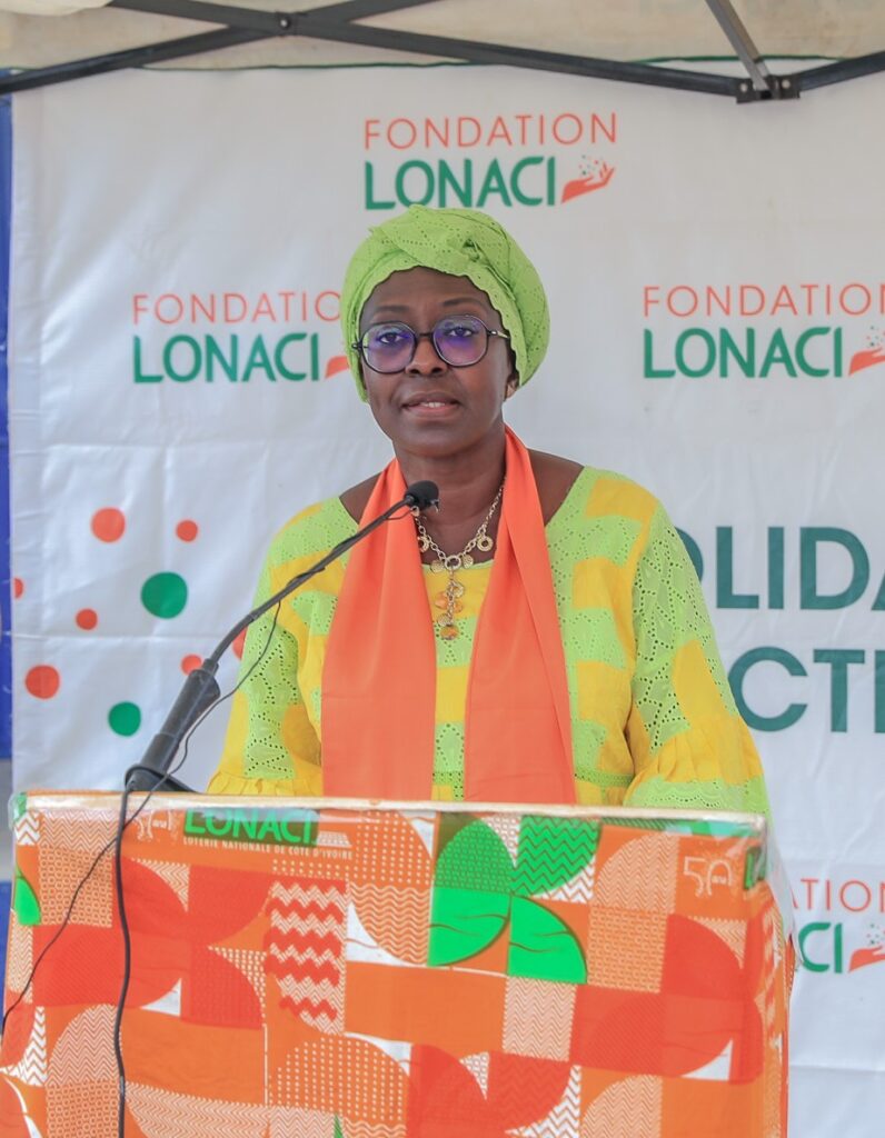 Caravane du social de la Fondation LONACI: Une école maternelle pour Litiari et une pompe hydraulique pour Kanién
